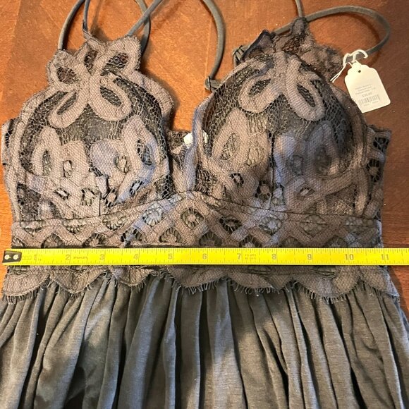 Zenana Black Crochet Lace Peplum Cami Top Adjustable‎ Straps Summer Blouse S - Picture 5 of 5